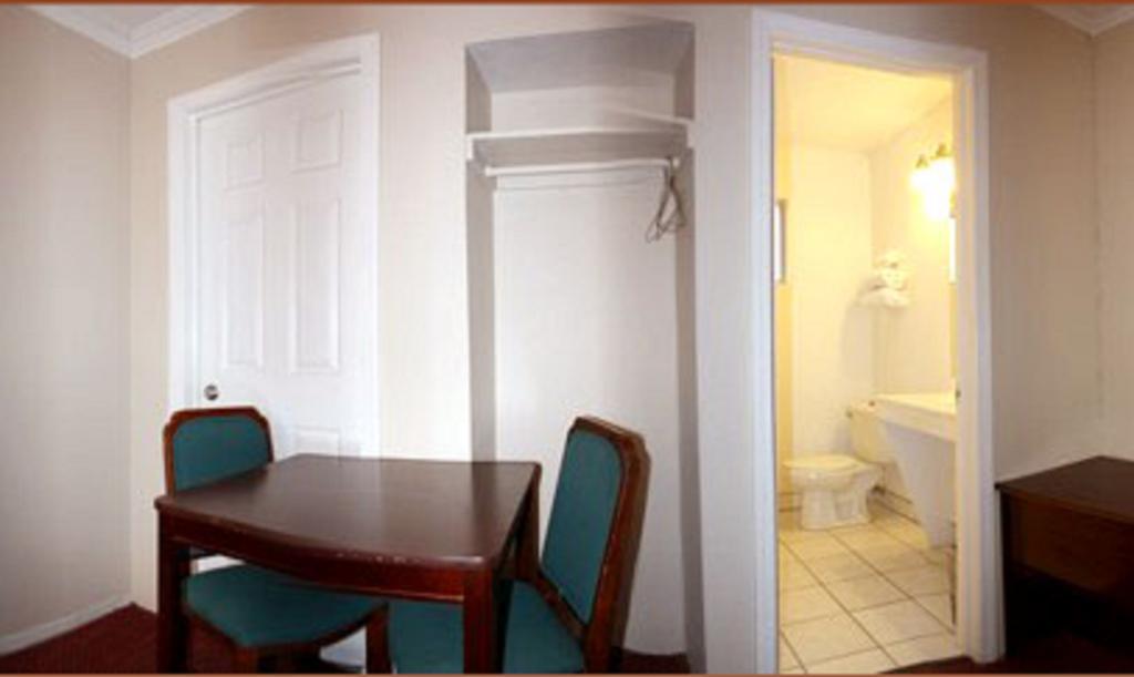 Sunset Inn&Suites West Sacramento Quarto foto