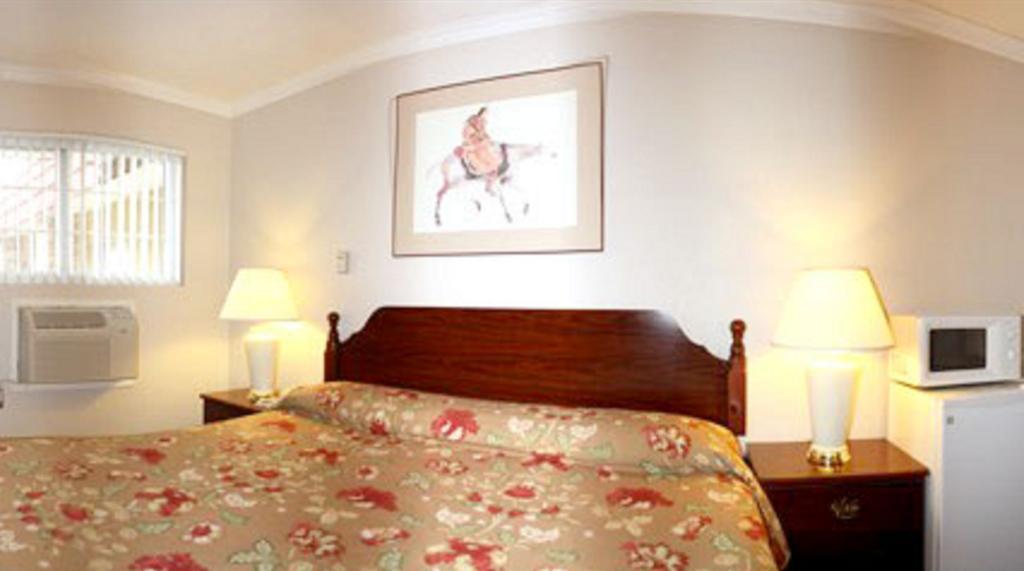 Sunset Inn&Suites West Sacramento Quarto foto